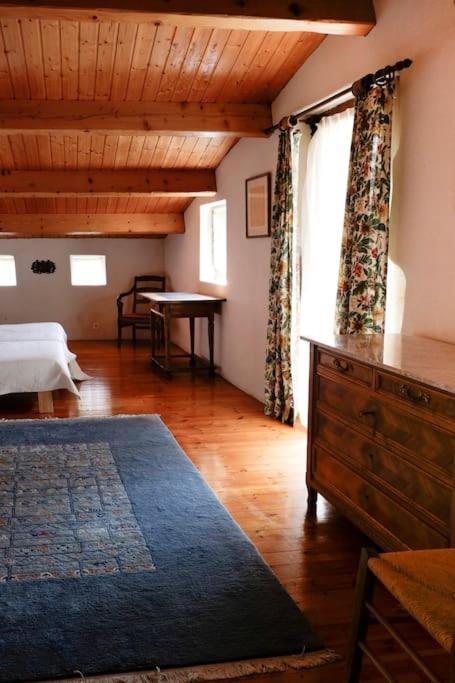 La Bergerie à Cratoule, Domaine Les Musarts Issirac Esterno foto